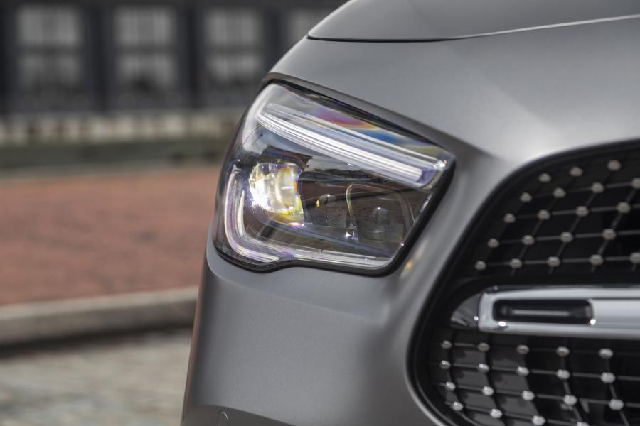 Детали экстерьера Mercedes-Benz GLA250 AMG Line (H247) 2020 года  (NA) (фото 11 из 96)